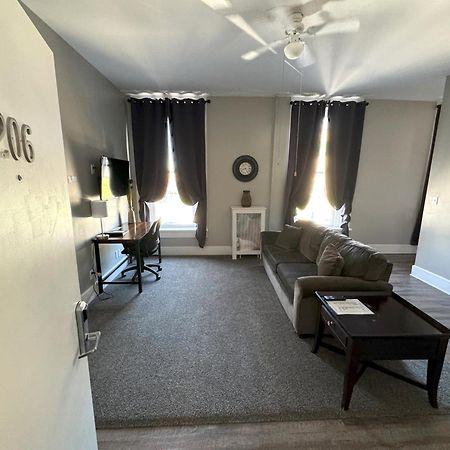 The Continental Hotel Centerville エクステリア 写真
