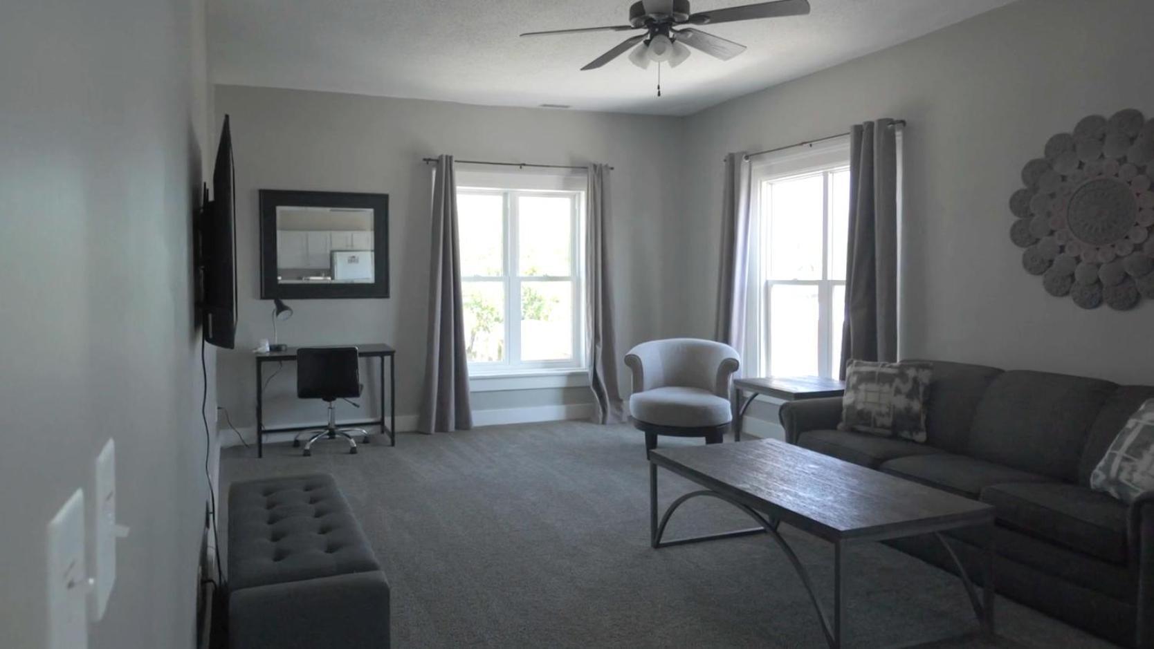 The Continental Hotel Centerville エクステリア 写真